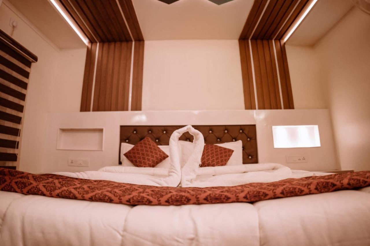 Venice Premium Houseboats Alleppey Alappuzha Eksteriør billede