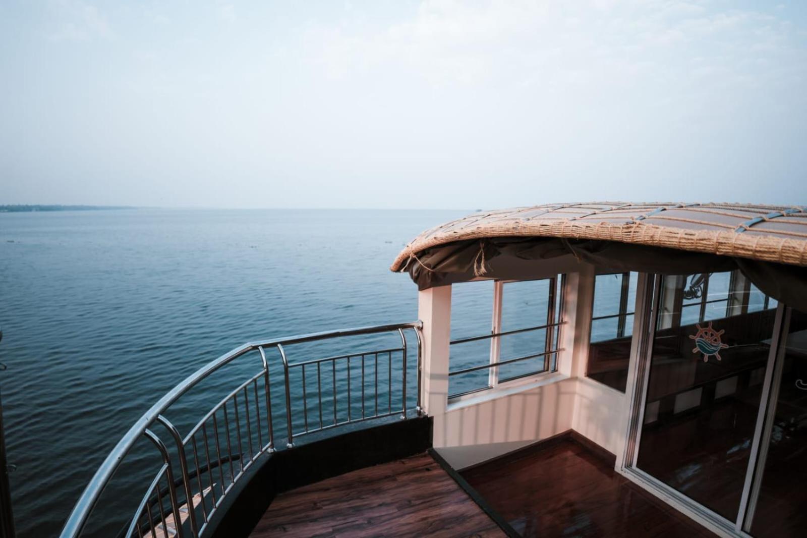 Venice Premium Houseboats Alleppey Alappuzha Eksteriør billede