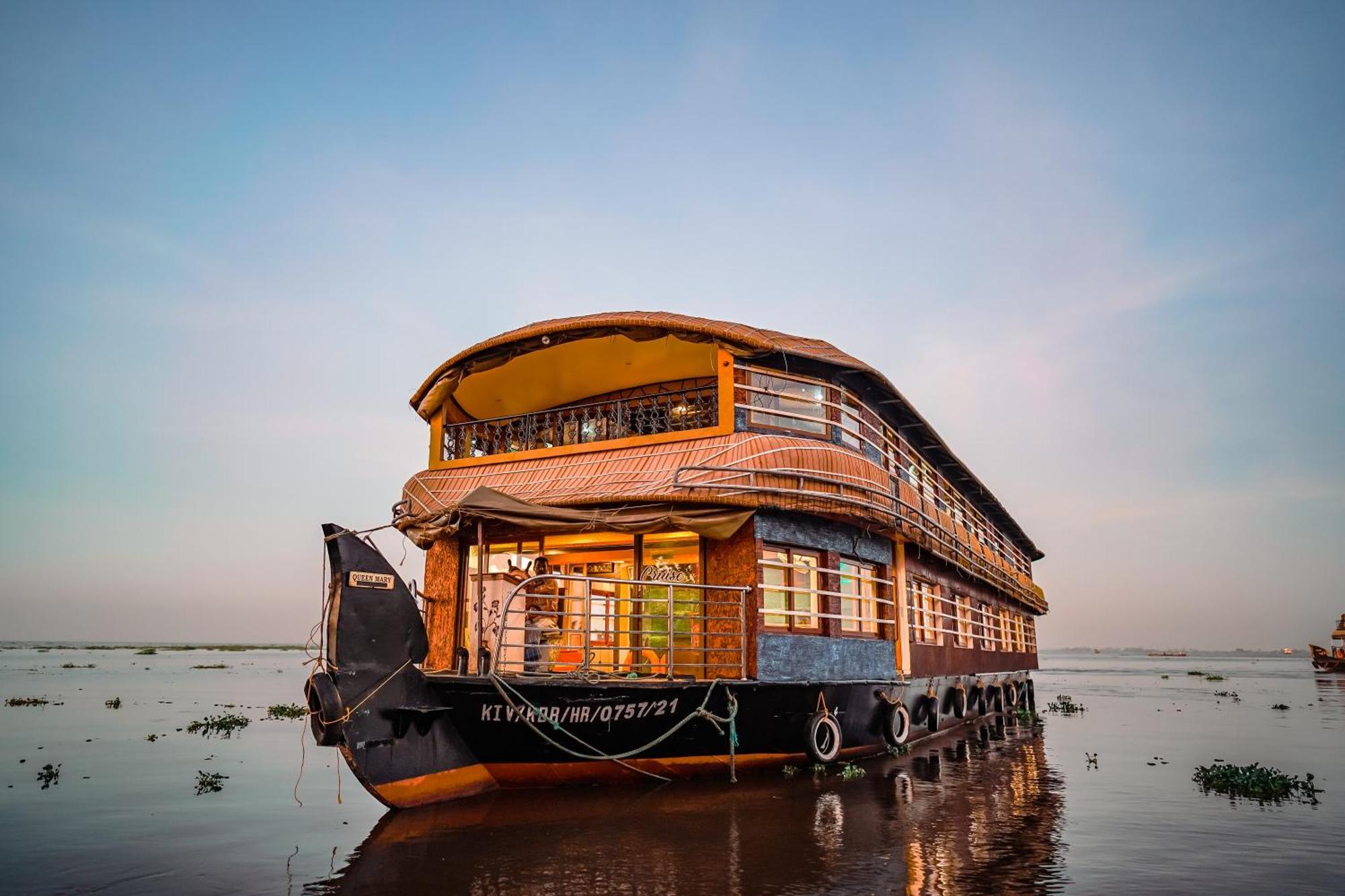 Venice Premium Houseboats Alleppey Alappuzha Eksteriør billede