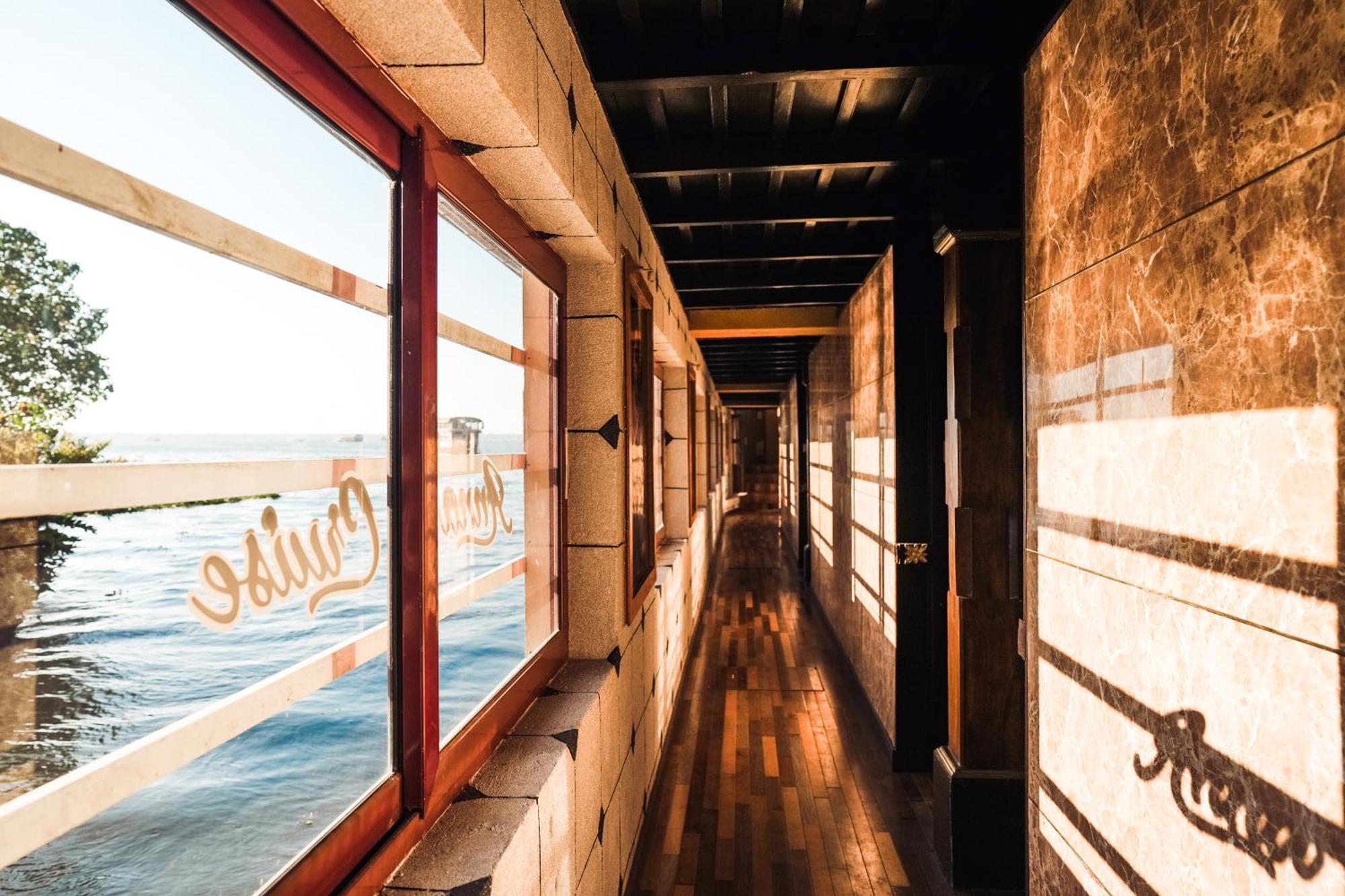 Venice Premium Houseboats Alleppey Alappuzha Eksteriør billede