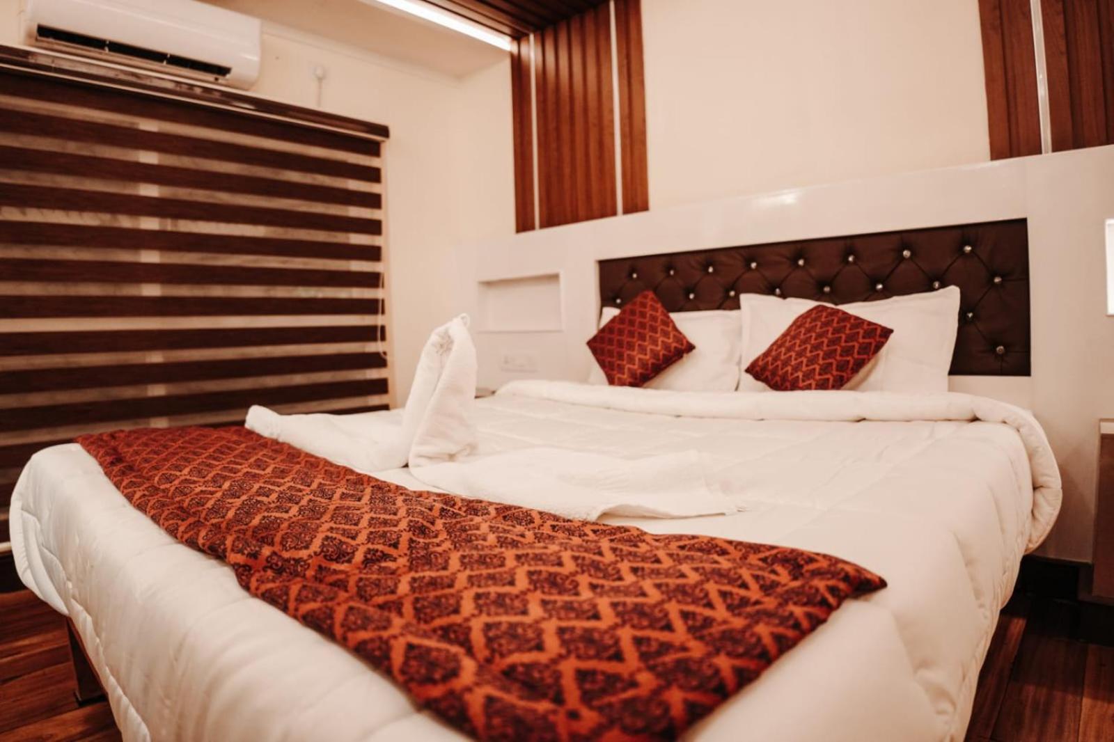 Venice Premium Houseboats Alleppey Alappuzha Eksteriør billede