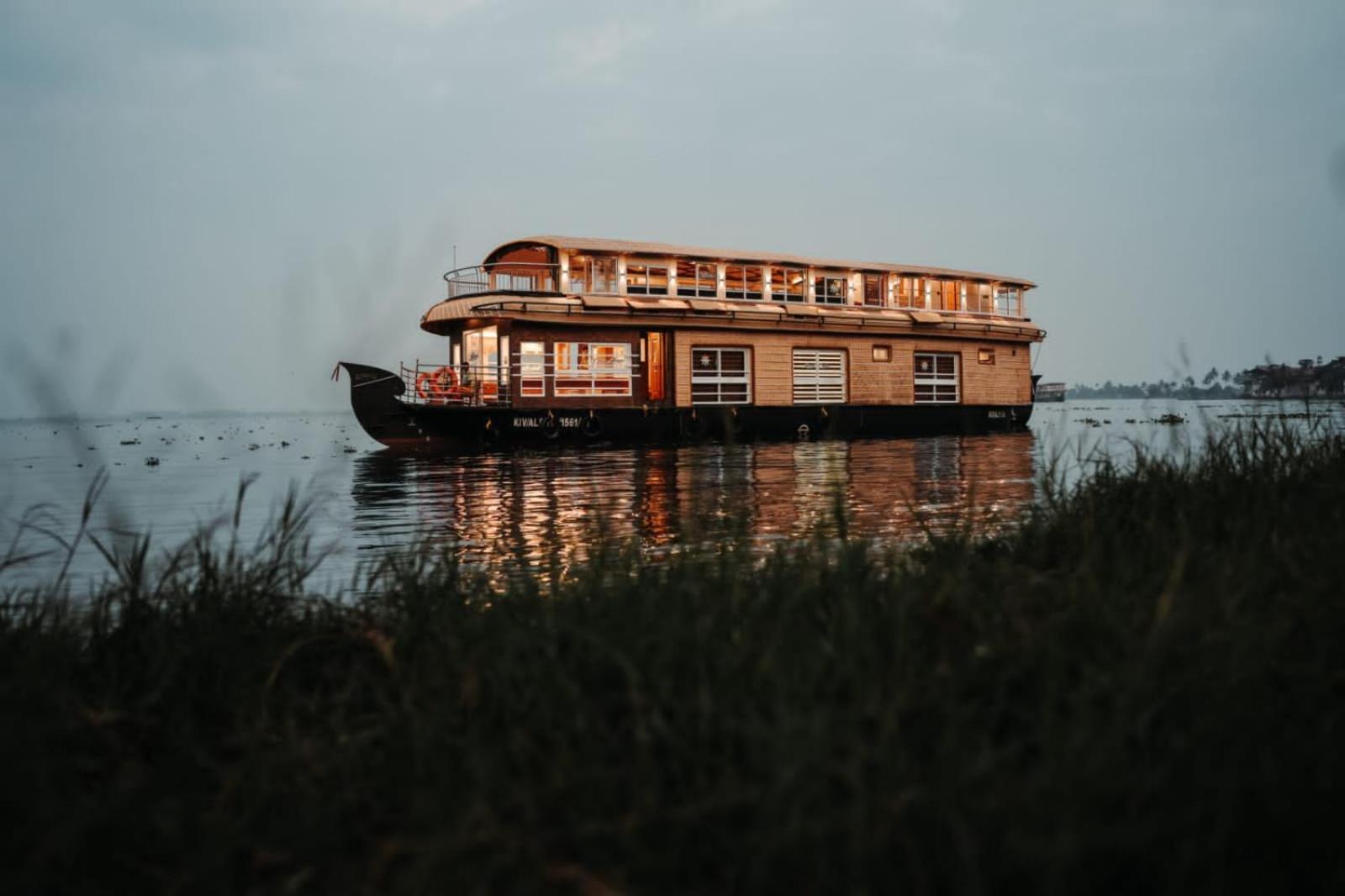 Venice Premium Houseboats Alleppey Alappuzha Eksteriør billede